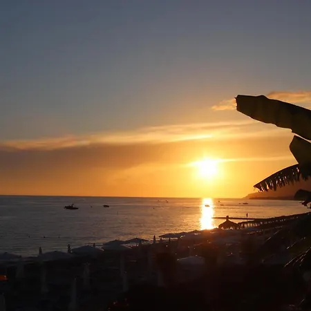 Πανσιόν Vesper Dhërmi